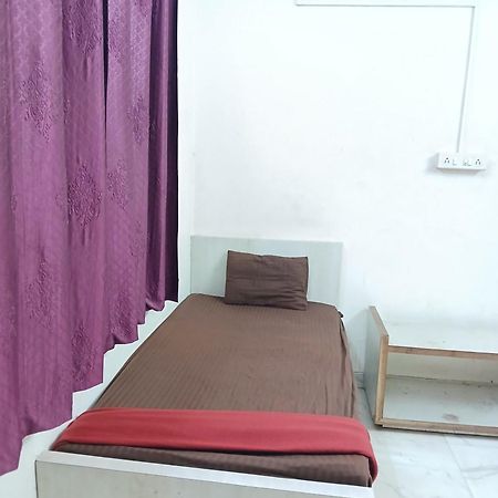 אאורנגבד Asian Rest Rooms מראה חיצוני תמונה